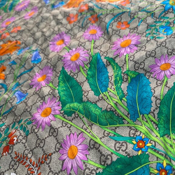 Gucci Modal Silk GG Monogram GG Tian Shawl Scarf Multi - Picture 5 of 9